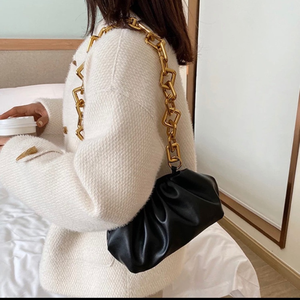 Small chain clutch purse, #Price is firm#